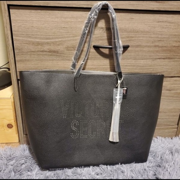 ⛔ SOLD VS Large black tote - Picture 1 of 2